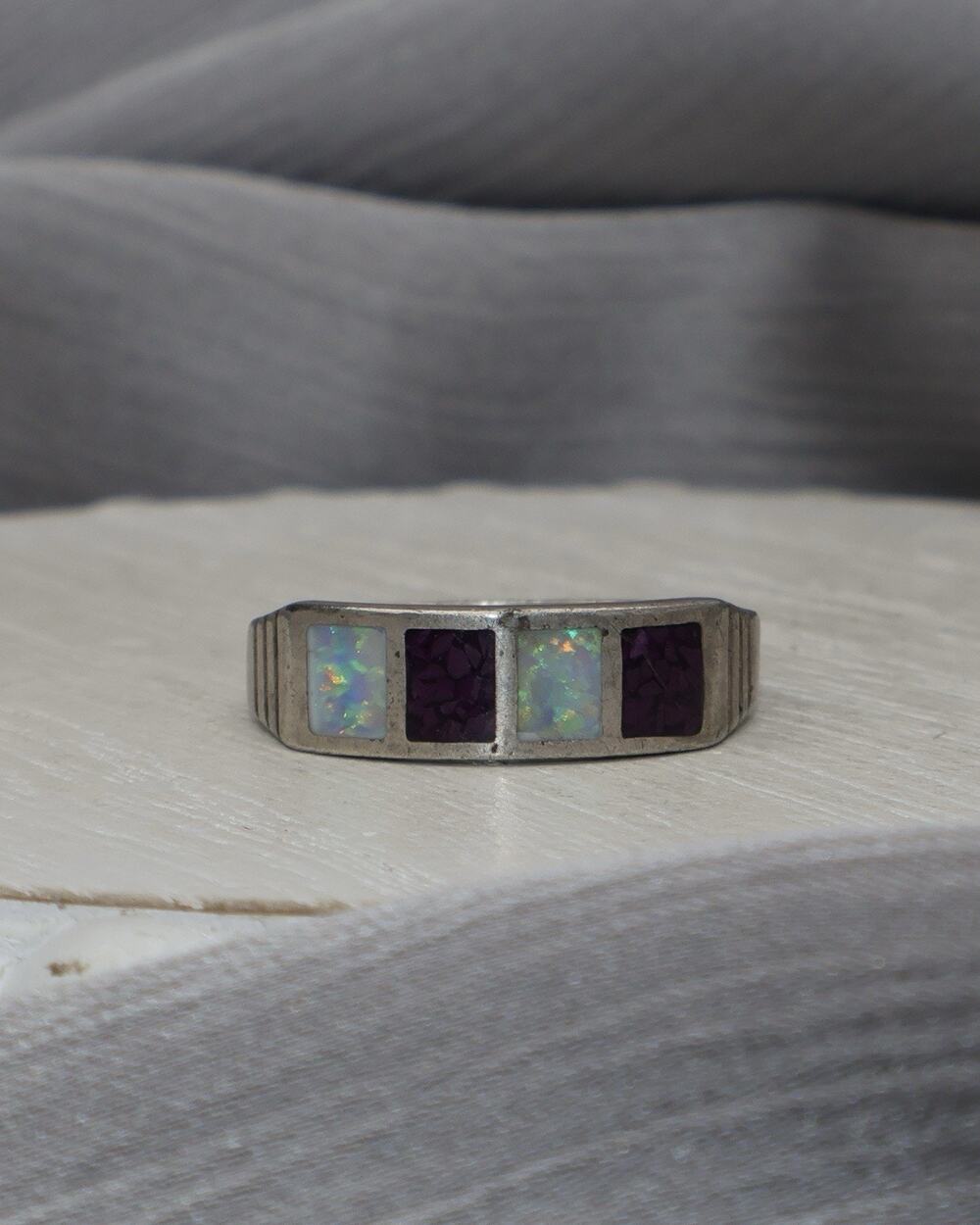 Vintage Navajo Sterling Silver Opal & dark purple sugilite Ring 2.8G/sz8 N1480
